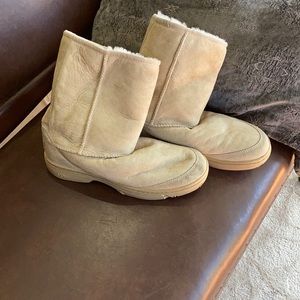 COPY - Ugg boots